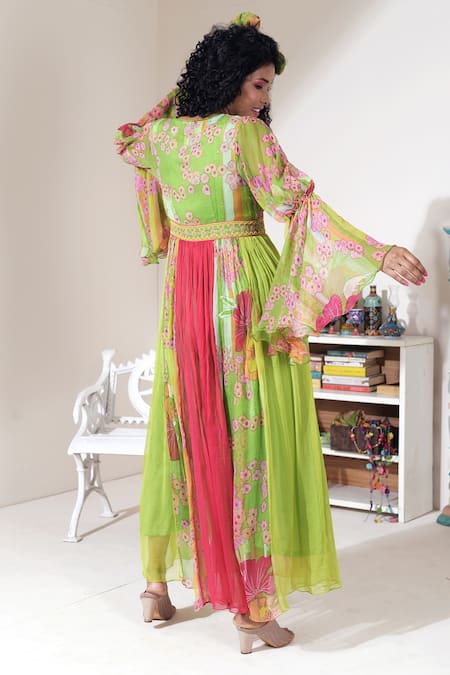 Shop Capisvirleo Green Georgette Lining Cotton Floral Print And Thread V Neck Margarita Dress at Aza Fashions Shop_Capisvirleo_Green Georgette Lining Cotton Floral Print And Thread V Neck Margarita Dress _at_Aza_Fashions