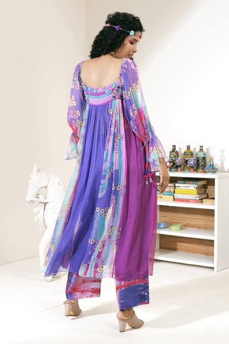 Shop Capisvirleo Blue Georgette And Habutai Silk Lining Cotton Floral Grapetini Tunic & Pant Set at Aza Fashions Shop_Capisvirleo_Blue Georgette And Habutai Silk Lining Cotton Floral Grapetini Tunic & Pant Set _at_Aza_Fashions