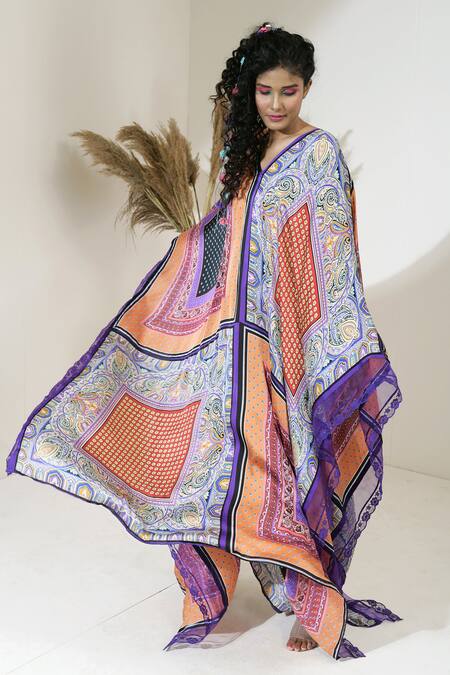 Buy Capisvirleo Purple Satin Silk Paisley Print V Neck Paloma Kaftan Online at Aza Fashions Buy_Capisvirleo_Purple Satin Silk Paisley Print V Neck Paloma Kaftan _Online_at_Aza_Fashions