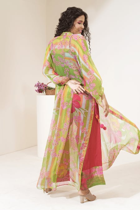 Shop Capisvirleo Green Georgette And Habutai Silk Floral Print & Thread Old Cuban Tunic & Pant Set at Aza Fashions Shop_Capisvirleo_Green Georgette And Habutai Silk Floral Print & Thread Old Cuban Tunic & Pant Set _at_Aza_Fashions