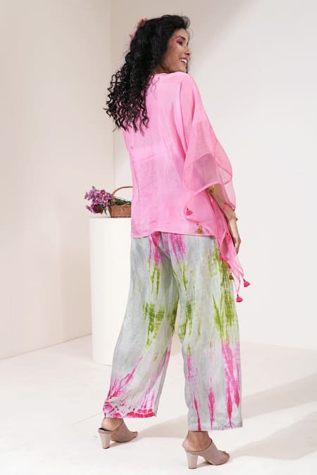 Shop Capisvirleo Pink Habutai Silk Thread V Neck Kiwi Punch Top And Pant Set at Aza Fashions Shop_Capisvirleo_Pink Habutai Silk Thread V Neck Kiwi Punch Top And Pant Set _at_Aza_Fashions