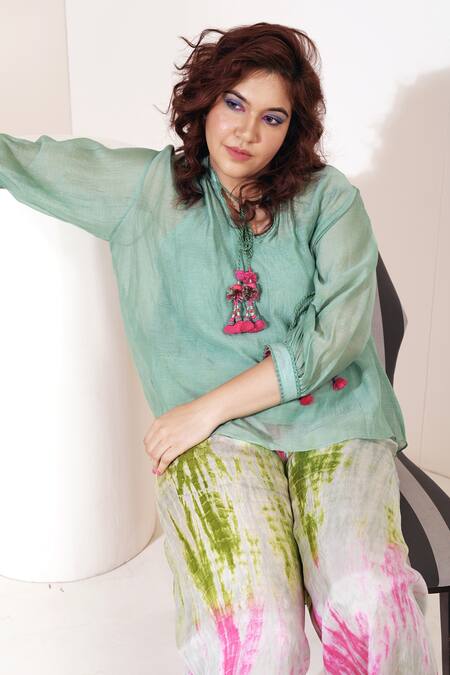 Capisvirleo Green Chanderi Silk Band Honeydrew Ice Top Online at Aza Fashions Capisvirleo_Green Chanderi Silk Band Honeydrew Ice Top _Online_at_Aza_Fashions