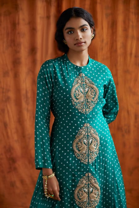 Pink City By Sarika Green Silk Mandarin Collar Bandhani Print Tunic Online at Aza Fashions Pink City By Sarika_Green Silk Mandarin Collar Bandhani Print Tunic _Online_at_Aza_Fashions