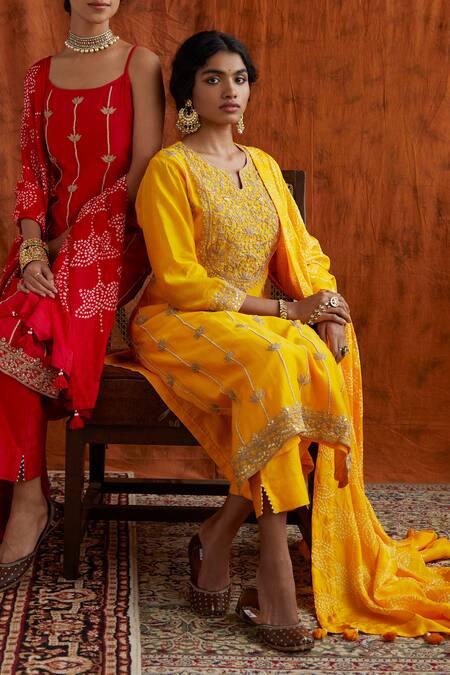 Pink City By Sarika Yellow Silk, Chanderi Round Embroidered Kurta Set Online at Aza Fashions Pink City By Sarika_Yellow Silk, Chanderi Round Embroidered Kurta Set _Online_at_Aza_Fashions