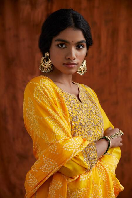 Shop Pink City By Sarika Yellow Silk, Chanderi Round Embroidered Kurta Set Online at Aza Fashions Shop_Pink City By Sarika_Yellow Silk, Chanderi Round Embroidered Kurta Set _Online_at_Aza_Fashions