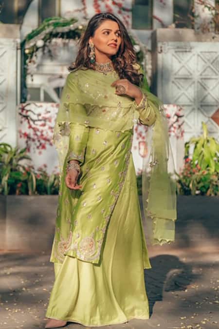 Pink City by Sarika Embroidered Silk Chanderi Kurta Set 