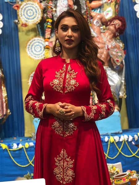 Pink City By Sarika Embroidered Kurta 