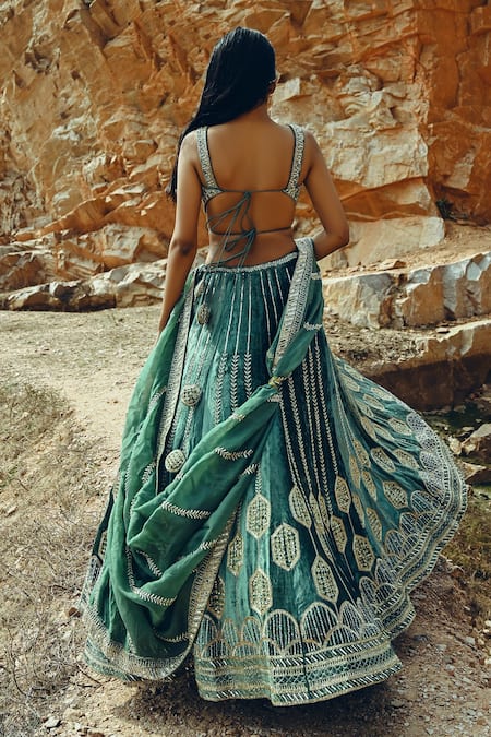 EASE Blue Velvet, Viscose Organza Nakshi V Neck Embroidered Bridal Lehenga Set Online at Aza Fashions EASE_Blue Velvet, Viscose Organza Nakshi V Neck Embroidered Bridal Lehenga Set _Online_at_Aza_Fashions