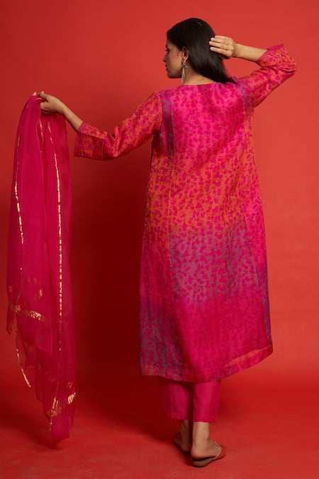 Shop Priti Prashant Magenta Sheer Silk And Organza Floral Print & Sequin V Neck Pansy Kurta Set at Aza Fashions Shop_Priti Prashant_Magenta Sheer Silk And Organza Floral Print & Sequin V Neck Pansy Kurta Set _at_Aza_Fashions