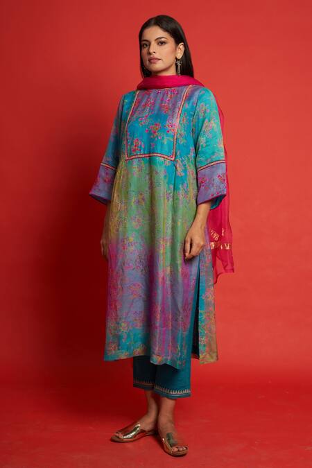 Priti Prashant Blue Sheer Silk Floral Print And Sequin Round Periwinkle Kurta & Pant Set Online at Aza Fashions Priti Prashant_Blue Sheer Silk Floral Print And Sequin Round Periwinkle Kurta & Pant Set _Online_at_Aza_Fashions