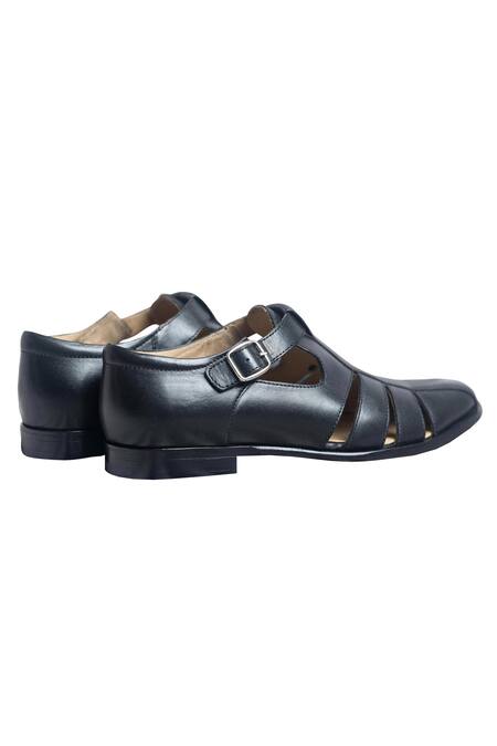 Buy Dmodot Black Peshawari Sandals Online at Aza Fashions Buy_Dmodot_Black Peshawari Sandals_Online_at_Aza_Fashions