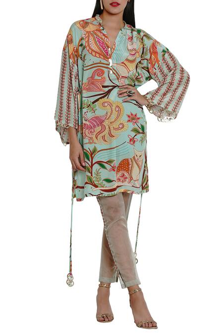 Limerick By Abirr N' Nanki Green Crepe V Neck Printed Short Kurta Online at Aza Fashions Limerick By Abirr N' Nanki_Green Crepe V Neck Printed Short Kurta _Online_at_Aza_Fashions