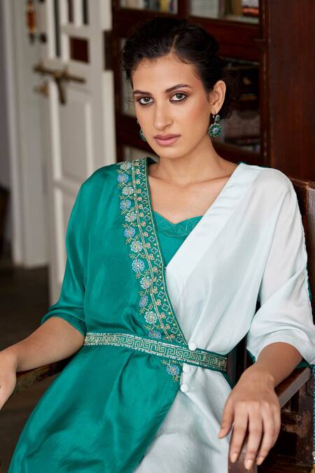 Label Nimbus Blue Kaftan Pure Silk Pants Organza Embroidery V Neck With Belt And Online at Aza Fashions Label Nimbus_Blue Kaftan Pure Silk Pants Organza Embroidery V Neck With Belt And _Online_at_Aza_Fashions