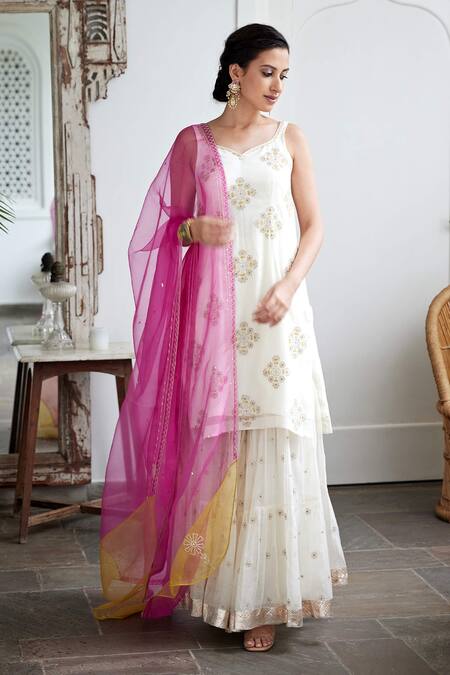 Label Nimbus White Chanderi Dupatta Organza V Neck Embroidered Kurta And Sharara Set Online at Aza Fashions Label Nimbus_White Chanderi Dupatta Organza V Neck Embroidered Kurta And Sharara Set_Online_at_Aza_Fashions