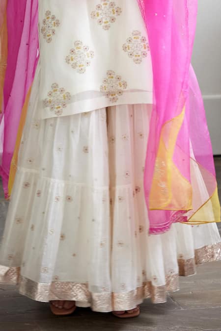 Label Nimbus White Chanderi Dupatta Organza V Neck Embroidered Kurta And Sharara Set at Aza Fashions Label Nimbus_White Chanderi Dupatta Organza V Neck Embroidered Kurta And Sharara Set_at_Aza_Fashions
