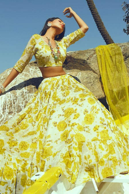 Buy_Paulmi And Harsh_White Organza, Net, Georgette V Neck Printed Lehenga Set _Online_at_Aza_Fashions