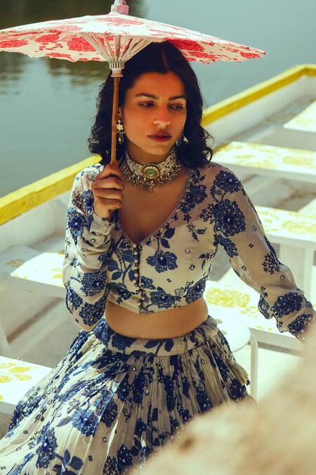 Paulmi And Harsh White Organza, Georgette V Neck Printed Lehenga Set at Aza Fashions Paulmi And Harsh_White Organza, Georgette V Neck Printed Lehenga Set_at_Aza_Fashions