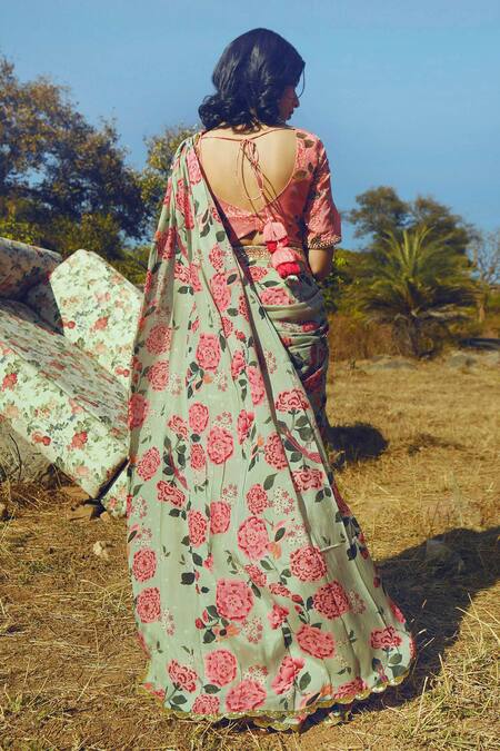 Shop Paulmi And Harsh Green Crepe V Neck Printed Pre-draped Saree Set at Aza Fashions Shop_Paulmi And Harsh_Green Crepe V Neck Printed Pre-draped Saree Set_at_Aza_Fashions