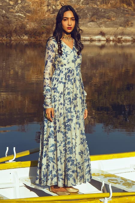 Buy_Paulmi And Harsh_Blue Anarkali Malai Chanderi Dupatta Mul Cotton V Neck With _Online_at_Aza_Fashions