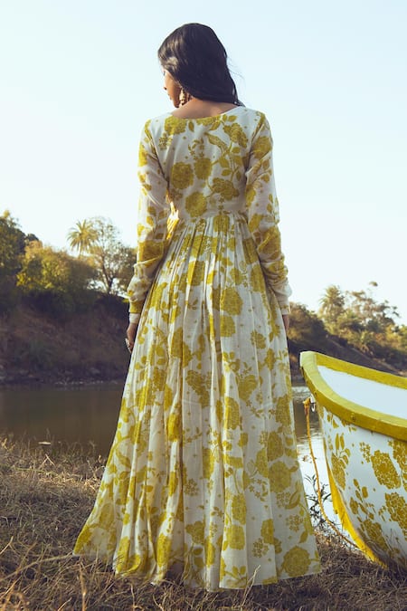 Paulmi And Harsh Malai Chanderi Anarkali with Dupatta 