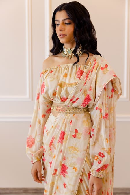 Buy_Paulmi And Harsh_White Georgette Pre-draped Saree With Blouse _Online_at_Aza_Fashions