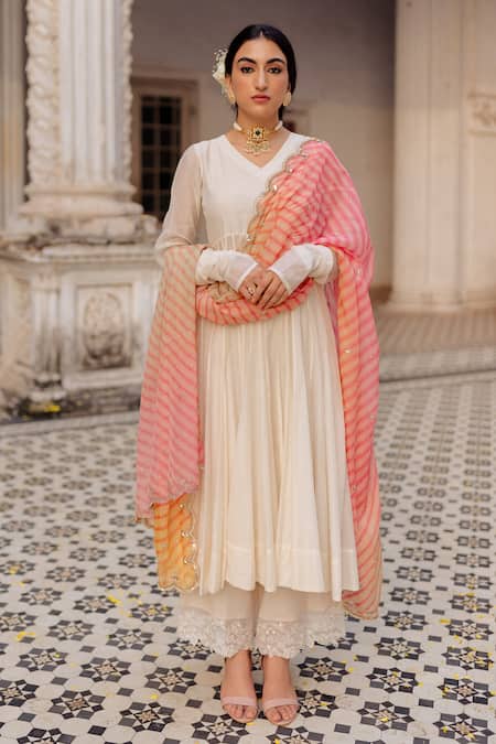 Buy_Paulmi And Harsh_White Anarkali And Pant Malai Chanderi Dupatta Organza Round Set _Online_at_Aza_Fashions