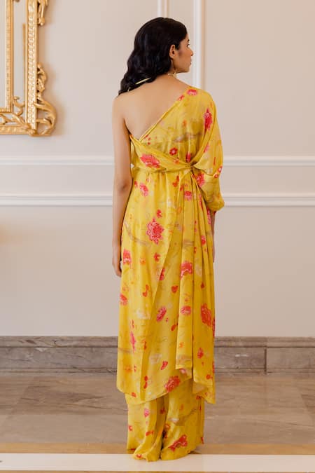 Paulmi And Harsh One Shoulder Kurta & Pant Set 