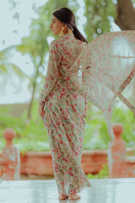 Paulmi And Harsh Strawberry Print Jacket Skirt Set 