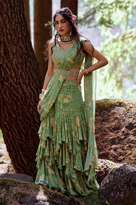 Buy Paulmi And Harsh Green Georgette And Organza Geometric Print, Mirror, Pre-draped Saree With Blouse Online at Aza Fashions Buy_Paulmi And Harsh_Green Georgette And Organza Geometric Print, Mirror, Pre-draped Saree With Blouse _Online_at_Aza_Fashions