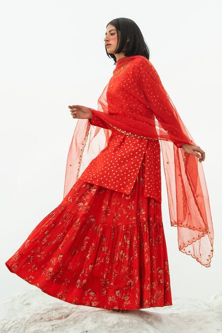 Shop_Paulmi And Harsh_Red Kurta And Skirt Cotton Silk Dupatta Net Round Printed Set_at_Aza_Fashions