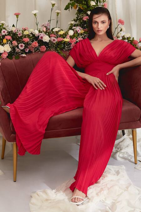 Buy_Zosia_Fuchsia Luxury Heavy Georgette Plain Plunge V Neck Penelope Pleated Jumpsuit _Online_at_Aza_Fashions