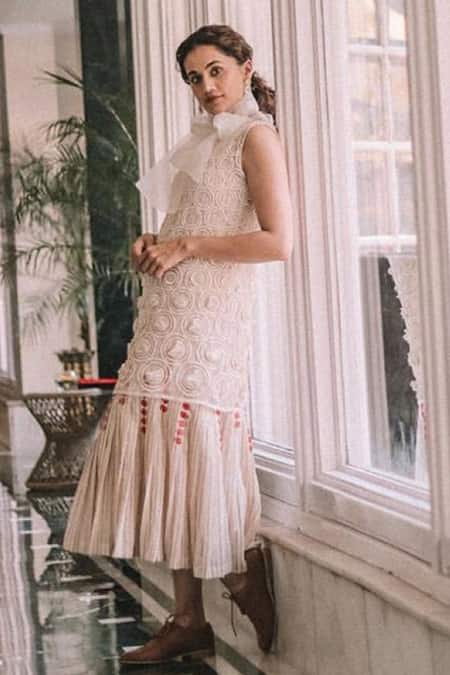 Nidhika Shekhar_White Organza Round Dress _Online_at_Aza_Fashions