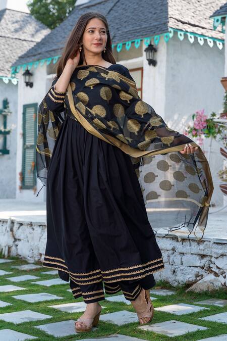 Shop_Pheeta_Black Cotton Plain Round Back Tassel Anarkali Set_Online_at_Aza_Fashions