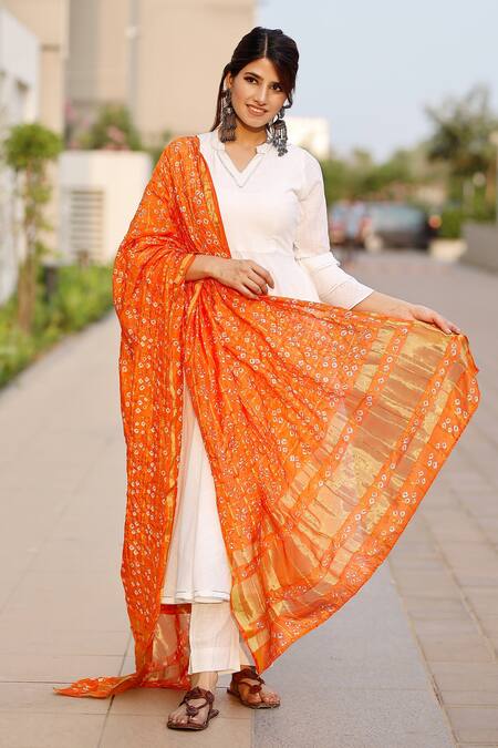 Buy_Pheeta_White Cotton Plain Band Collar Anarkali Set With Dupatta_Online_at_Aza_Fashions