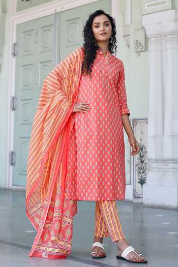 Pink Printed Straight Kurta With Mandarin Collar & Half Sleeves main image 1