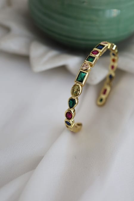 Elsa Peretti™ Color by the Yard Emerald Bracelet in Yellow Gold | Tiffany &  Co.