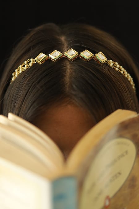 Do Taara Gold Kundan Multi Layer Hairband 