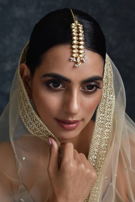 Paisley Pop Gold Plated Kundan Pearl Maangtikka Online at Aza Fashions Paisley Pop_Gold Plated Kundan Pearl Maangtikka _Online_at_Aza_Fashions