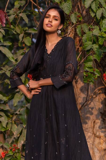 Buy_Beige_Black Chanderi, Cotton, Silk Organza Sequins, Cut Work V-neck Ruched Kurta Set_Online_at_Aza_Fashions