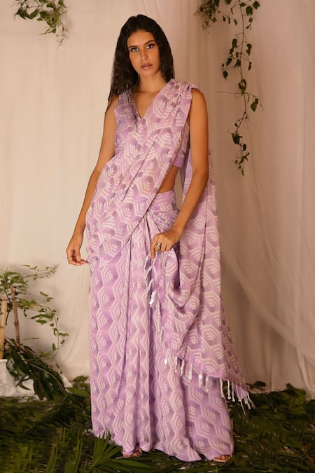 Nirmooha Printed Pre-Draped Saree with Blouse 