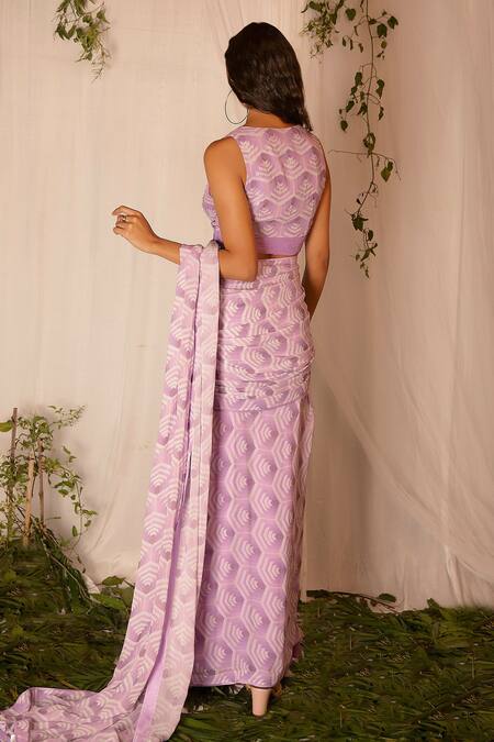 Nirmooha Printed Pre-Draped Saree with Blouse 