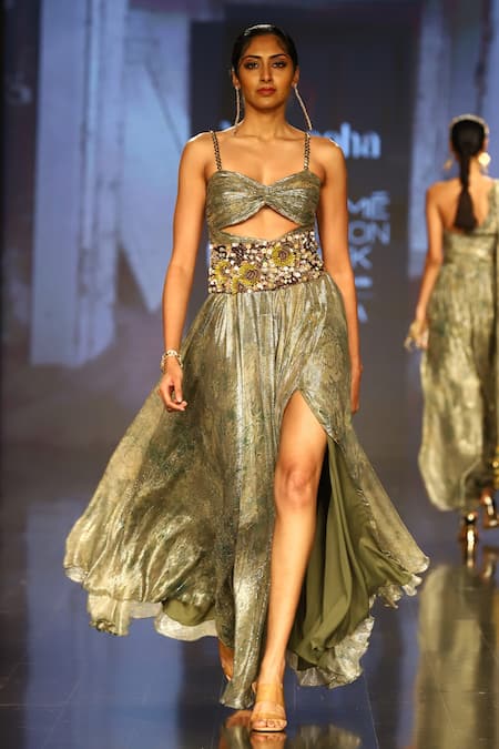 Nirmooha Green Lurex Printed Sweetheart Neck Ruched Gown With Embroidered Belt 