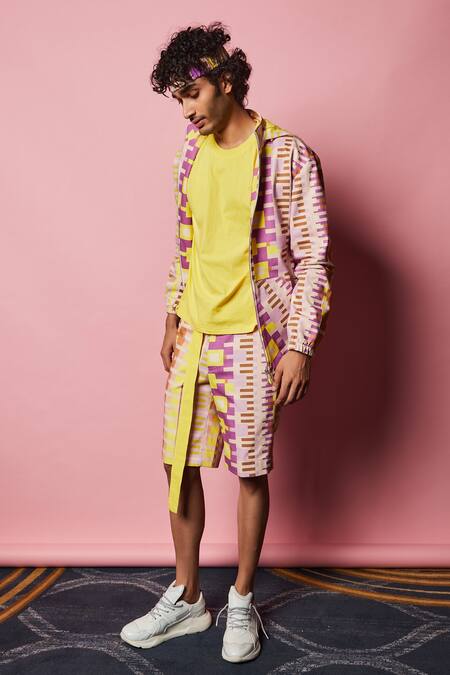 Nirmooha_Yellow Jersey Round Neck T-shirt _Online_at_Aza_Fashions