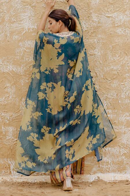 Shop Pooja-Keyur Blue Bustier Floral Print Cape And Kurta Set at Aza Fashions Shop_Pooja-Keyur_Blue Bustier Floral Print Cape And Kurta Set_at_Aza_Fashions