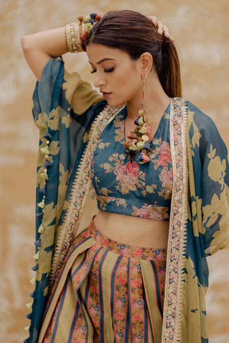 Shop Pooja-Keyur Blue Bustier Floral Print Cape And Kurta Set Online at Aza Fashions Shop_Pooja-Keyur_Blue Bustier Floral Print Cape And Kurta Set_Online_at_Aza_Fashions
