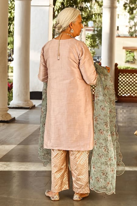 Shop Palak & Mehak Purple Organza, Dupion Silk Floral V Neck Placement Embroidered Kurta Set at Aza Fashions Shop_Palak & Mehak_Purple Organza, Dupion Silk Floral V Neck Placement Embroidered Kurta Set _at_Aza_Fashions