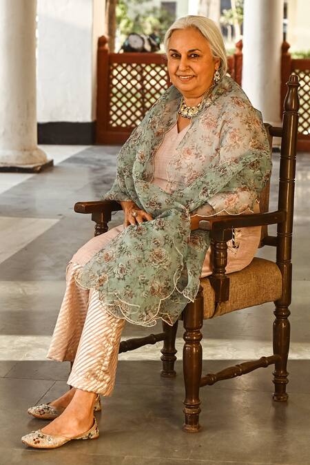 Buy Palak & Mehak Purple Organza, Dupion Silk Floral V Neck Placement Embroidered Kurta Set Online at Aza Fashions Buy_Palak & Mehak_Purple Organza, Dupion Silk Floral V Neck Placement Embroidered Kurta Set _Online_at_Aza_Fashions