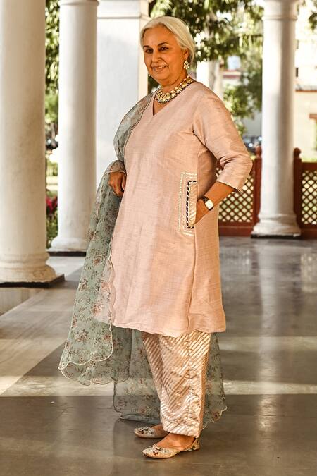 Shop Palak & Mehak Purple Organza, Dupion Silk Floral V Neck Placement Embroidered Kurta Set Online at Aza Fashions Shop_Palak & Mehak_Purple Organza, Dupion Silk Floral V Neck Placement Embroidered Kurta Set _Online_at_Aza_Fashions