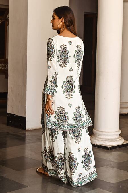 Palak & Mehak White Crepe Printed Block Boat Neck Kurta Set Online at Aza Fashions Palak & Mehak_White Crepe Printed Block Boat Neck Kurta Set _Online_at_Aza_Fashions