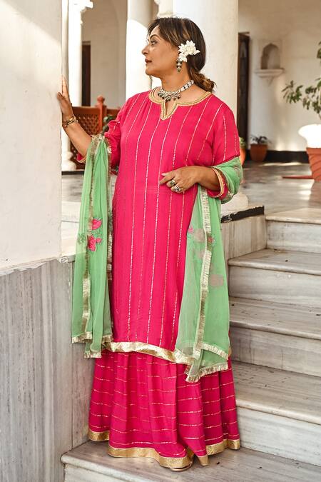 Palak & Mehak Pink Modal Floral Print, Gota Patti Round Notched Layered Kurta With Dupatta Online at Aza Fashions Palak & Mehak_Pink Modal Floral Print, Gota Patti Round Notched Layered Kurta With Dupatta _Online_at_Aza_Fashions